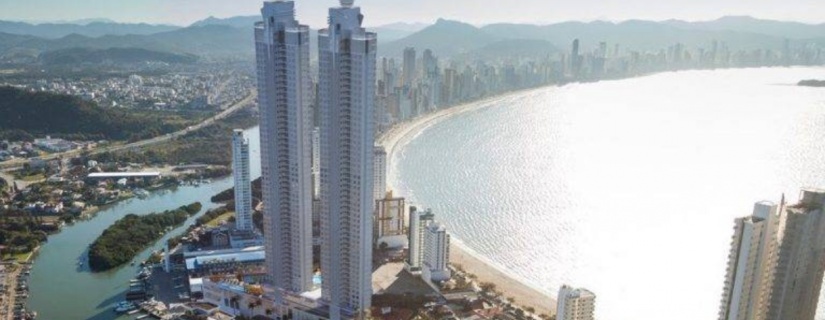 Maior edifício residencial da América Latina atinge último pavimento em Balneário Camboriú 